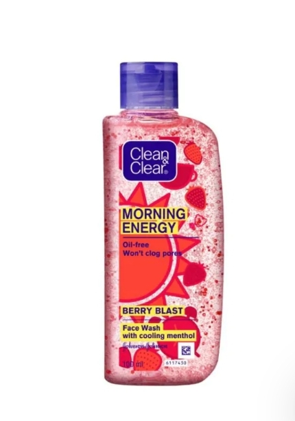 Johnson's Clean Clear Berry Blast Face Wash (100gm)